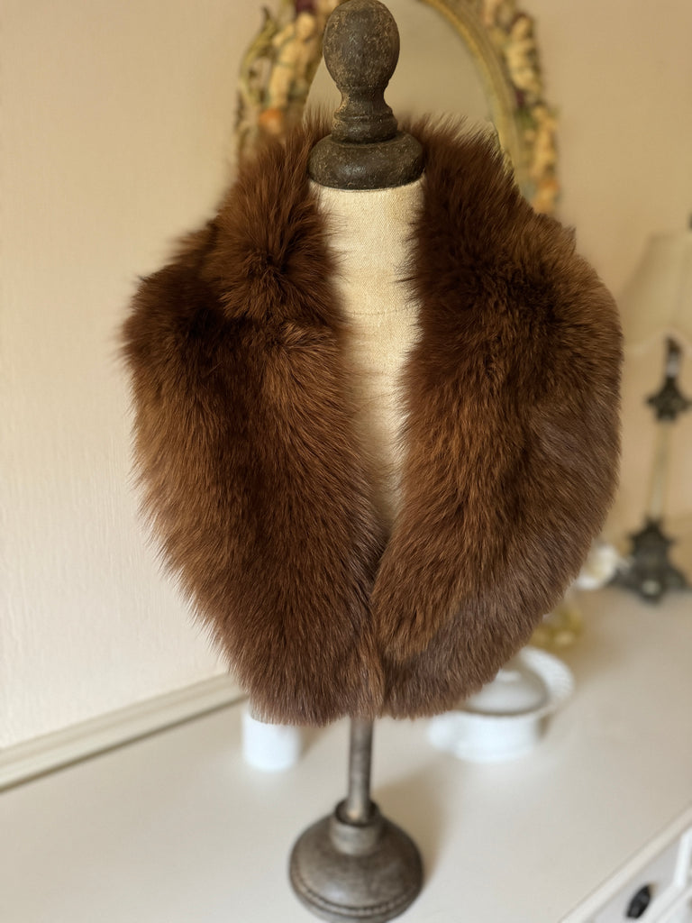 Tan fox fur collar 