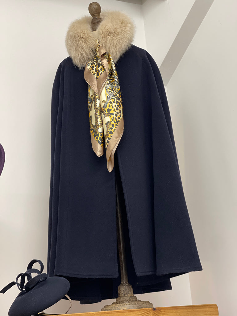 Fox fur collar with scarf 