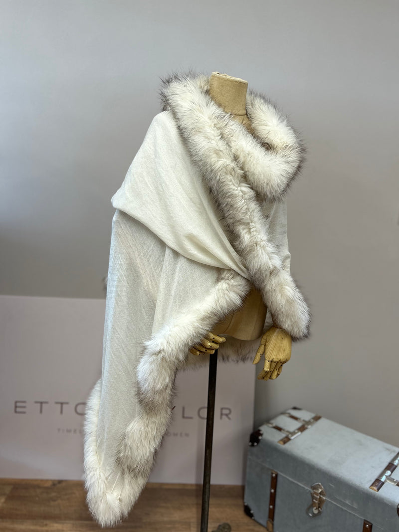 Cream lait cashmere and silk fur wrap