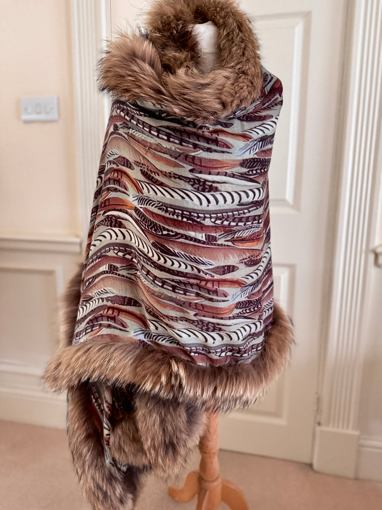 Cashmere and silk wrap with feather design 