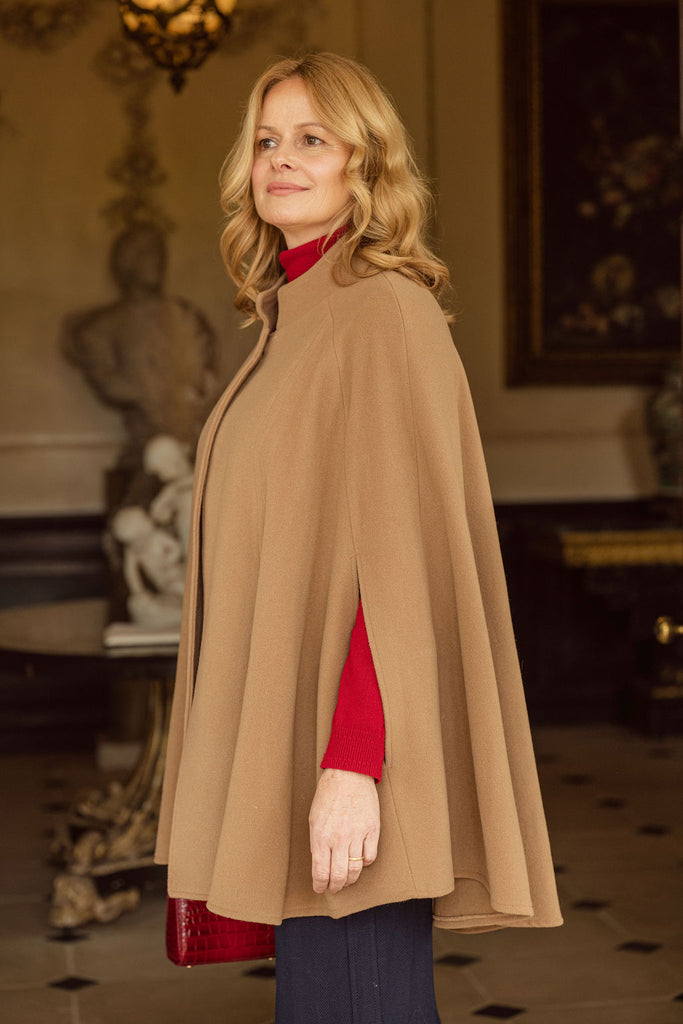 Camel cape - perfect race day outfit 
