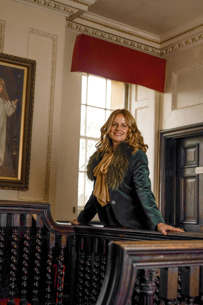 Recycled fox fur collar in brown 