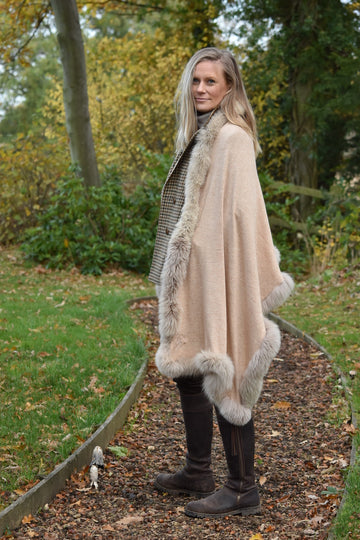 Cashmere recycled fox fur wrap in beige 